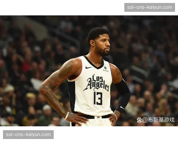 官方：保罗·乔治与快船达成一份为期三年的顶薪续约合同